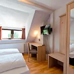 מלון Gaestehaus & Restaurant Seemannshus ויטה
